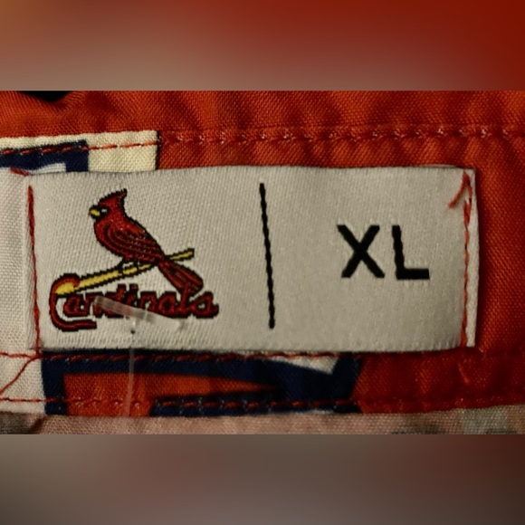 St. Louis Cardinals MLB Polyester Casual Hawaiian Poly Red Button Shirt Men's XL - Picture 3 of 3